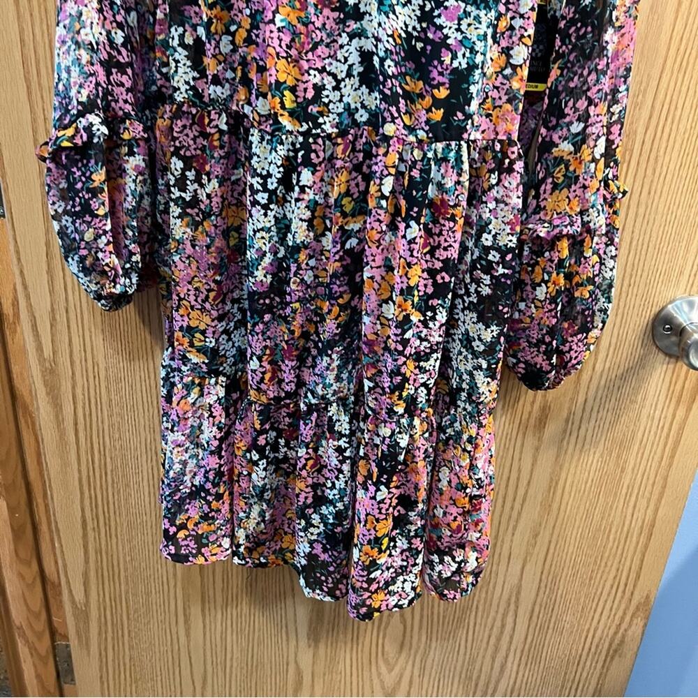 NWT Vince Camuto Tiered Floral Boho Mini Dress Size Medium Festival Concert - Picture 9 of 11